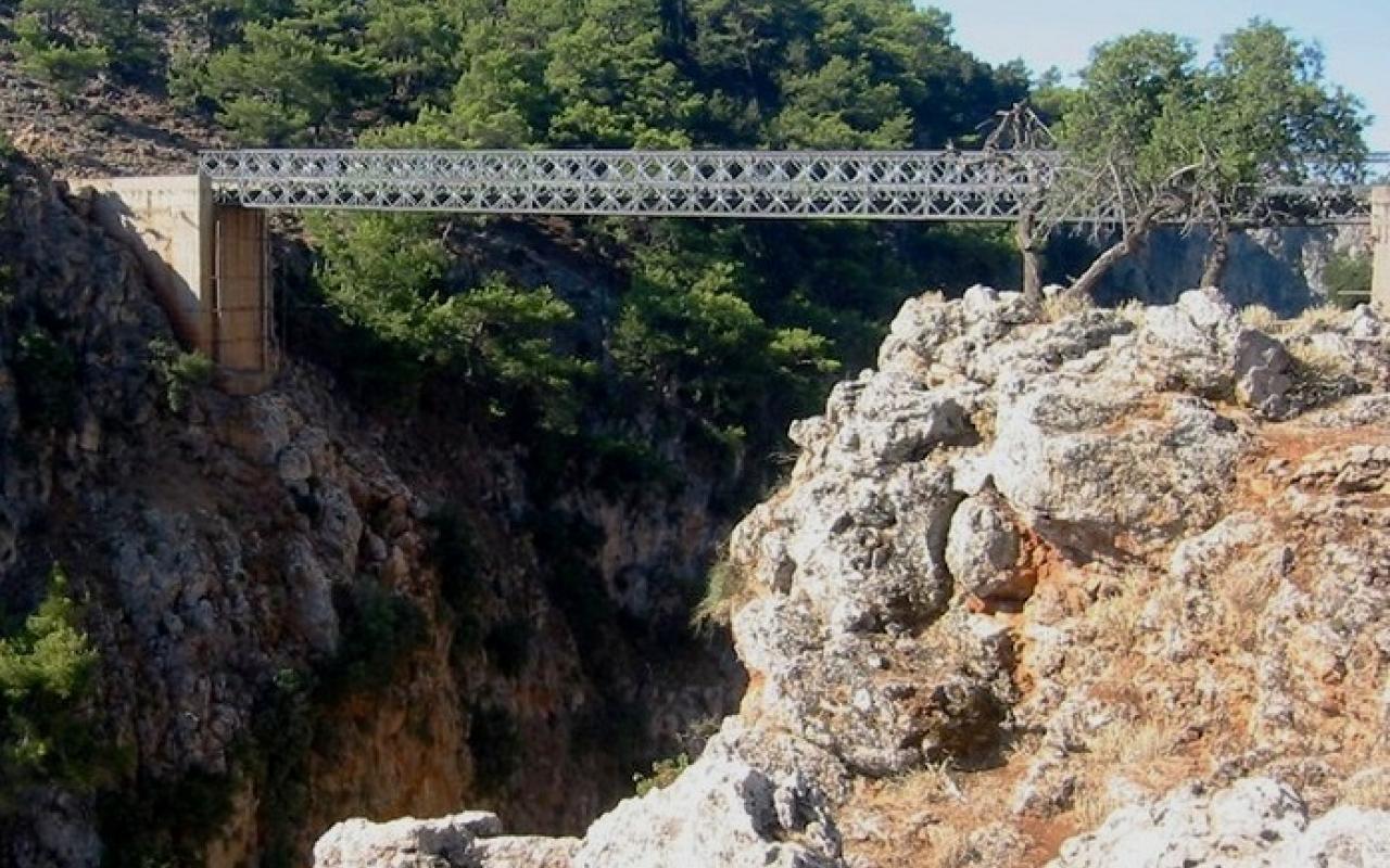 γέφυρα αράδαινας
