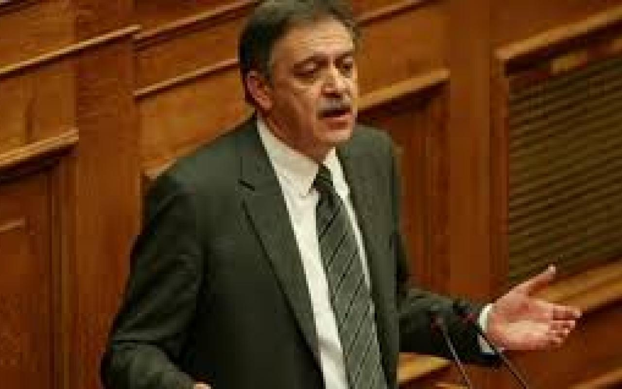 Ο Κουκουλόπουλος φοβάται ότι ο Παπανδρέου ασκεί επιρροή σε ανεξάρτητους βουλευτές