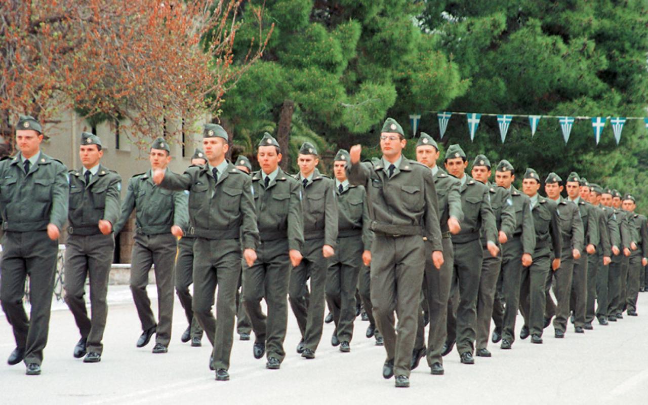 1500 προσλήψεις σε στρατό ξηράς και αστυνομία