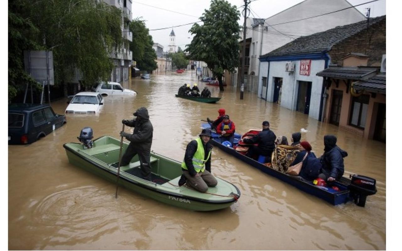 ​Πέντε νεκροί από τις πλημμύρες στο Βελιγράδι: όλη η πόλη σε επιφυλακή