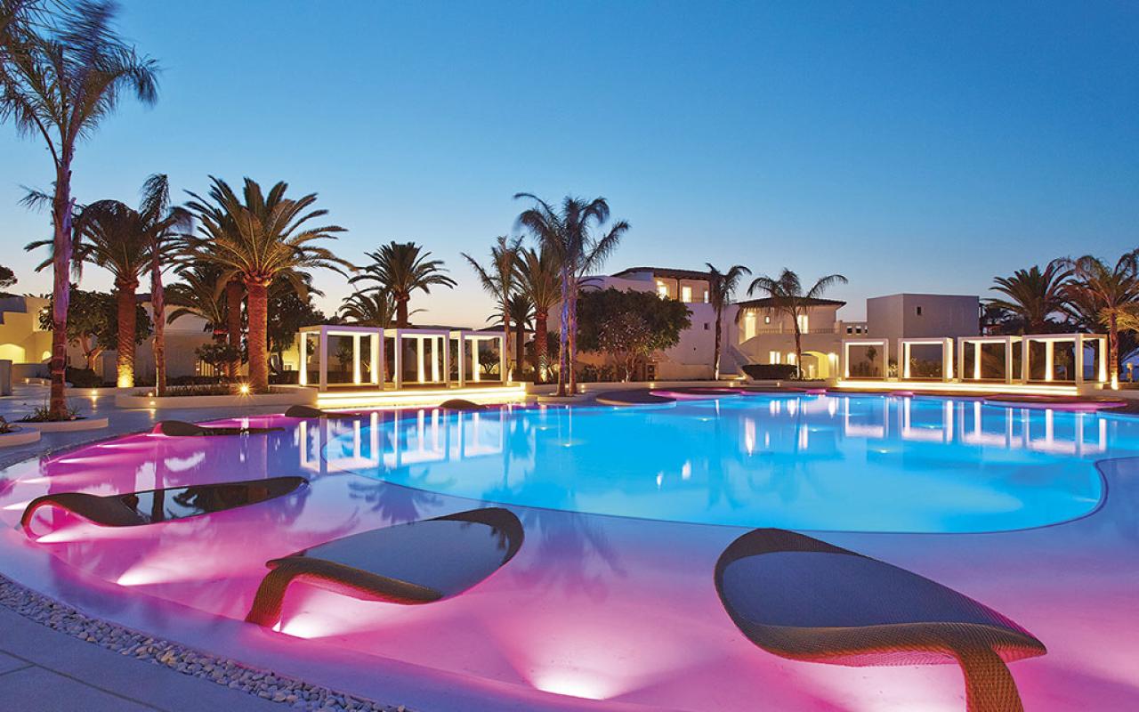 Ανθούν οι επενδύσεις κολοσσών σε ξενοδοχειακές μονάδες στην Κρήτη