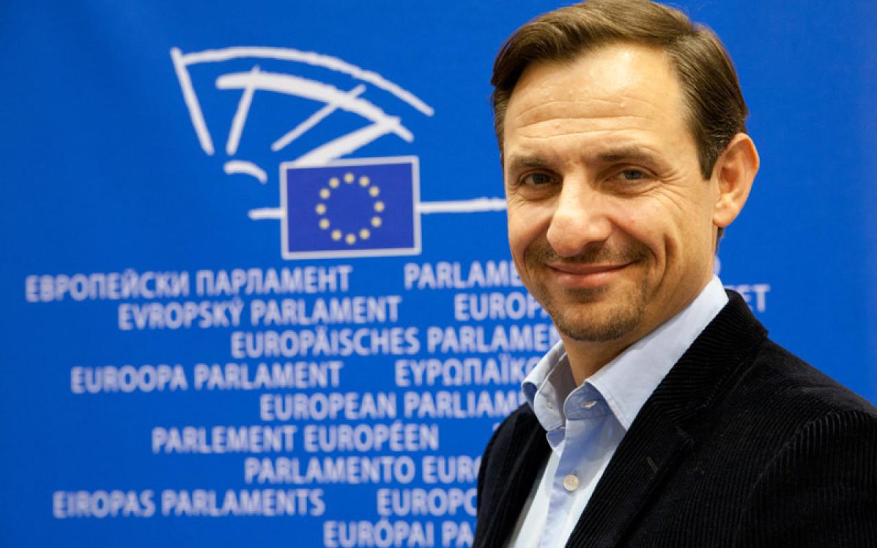  Ζητά την ανάκληση της υποψηφιότητας της ΠΓΔΜ για την ΕΕ ο Γ. Χατζημαρκάκης