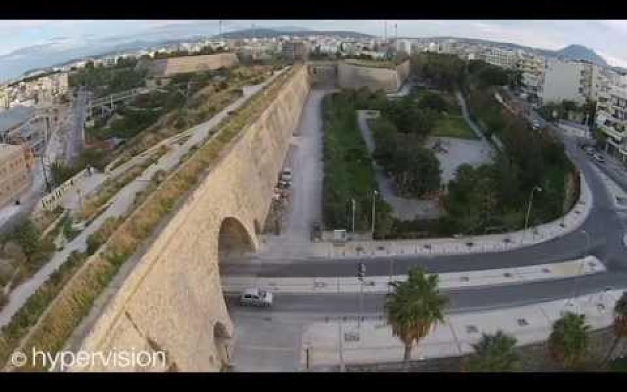 Όταν κοιτάς από ψηλά τα .... πεζοδρόμια της Λ.Πλαστήρα στο Ηράκλειο (βίντεο)