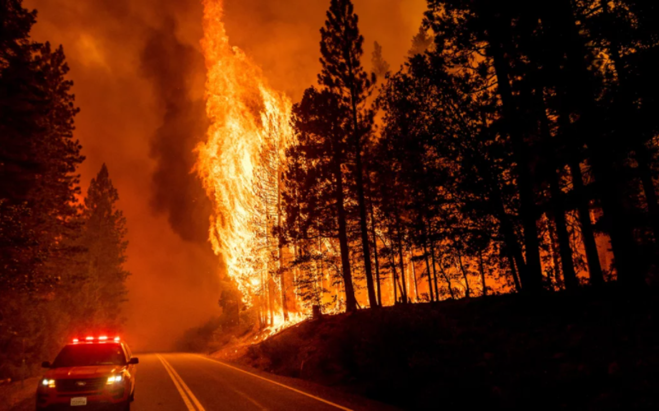 Δασική πυρκαγιά στην Καλιφόρνια