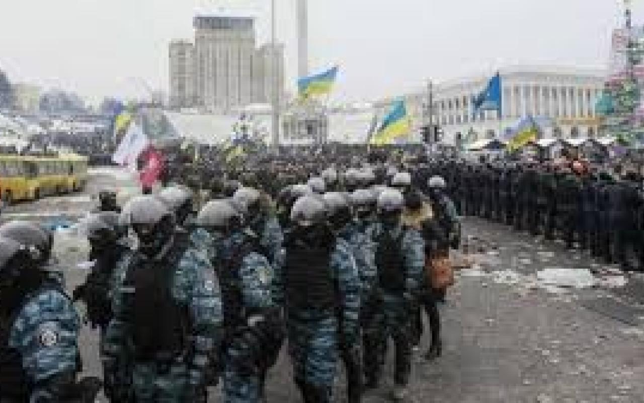 18χρονος στρατιώτης σταυρώθηκε από διαδηλωτές στην Ουκρανία