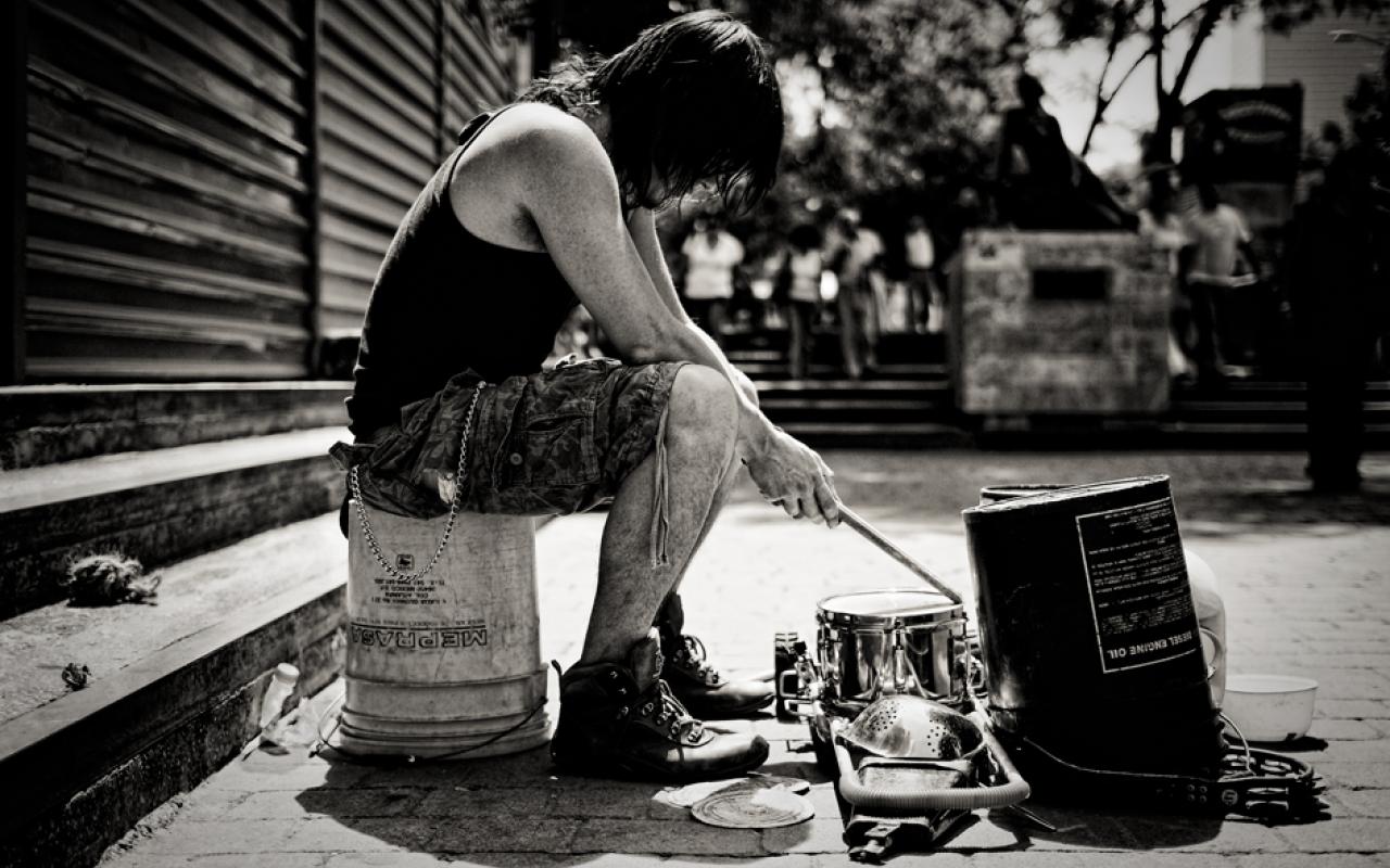 Ένας τρομερός drummer, στους δρόμους της Αυστραλίας