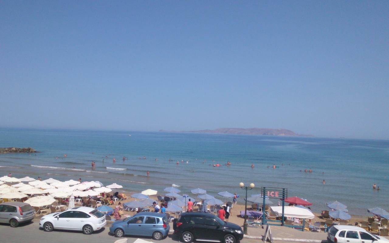 Πιένες γνωρίζουν πάλι σήμερα οι παραλίες της Κρήτης