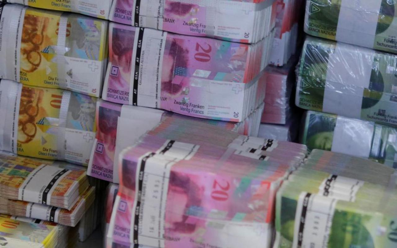 Μέτρα για την προστασία των δανειοληπτών σε ελβετικό φράγκο, ζητά η ΕΚΠΟΙΖΩ