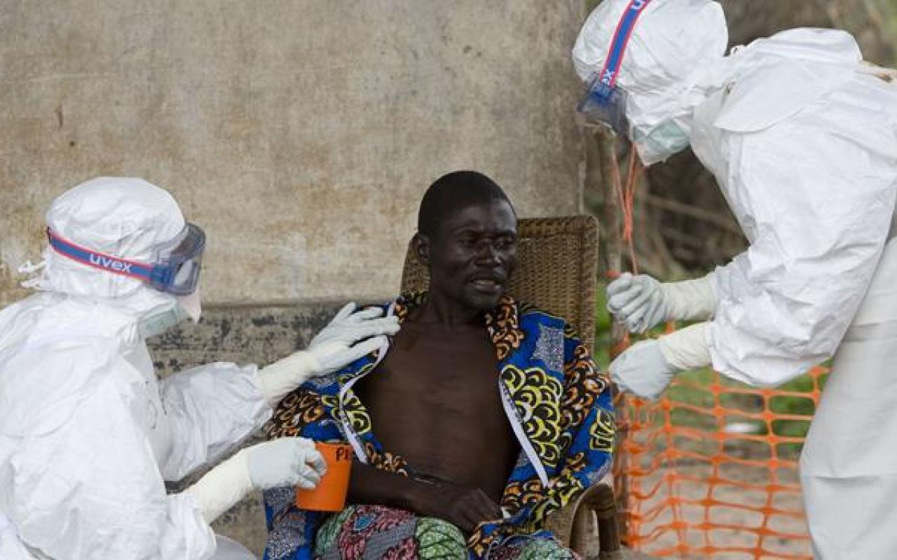 337 νεκροί στη Γουινέα από τον ιό Έμπολα, μέσα σε λίγους μήνες