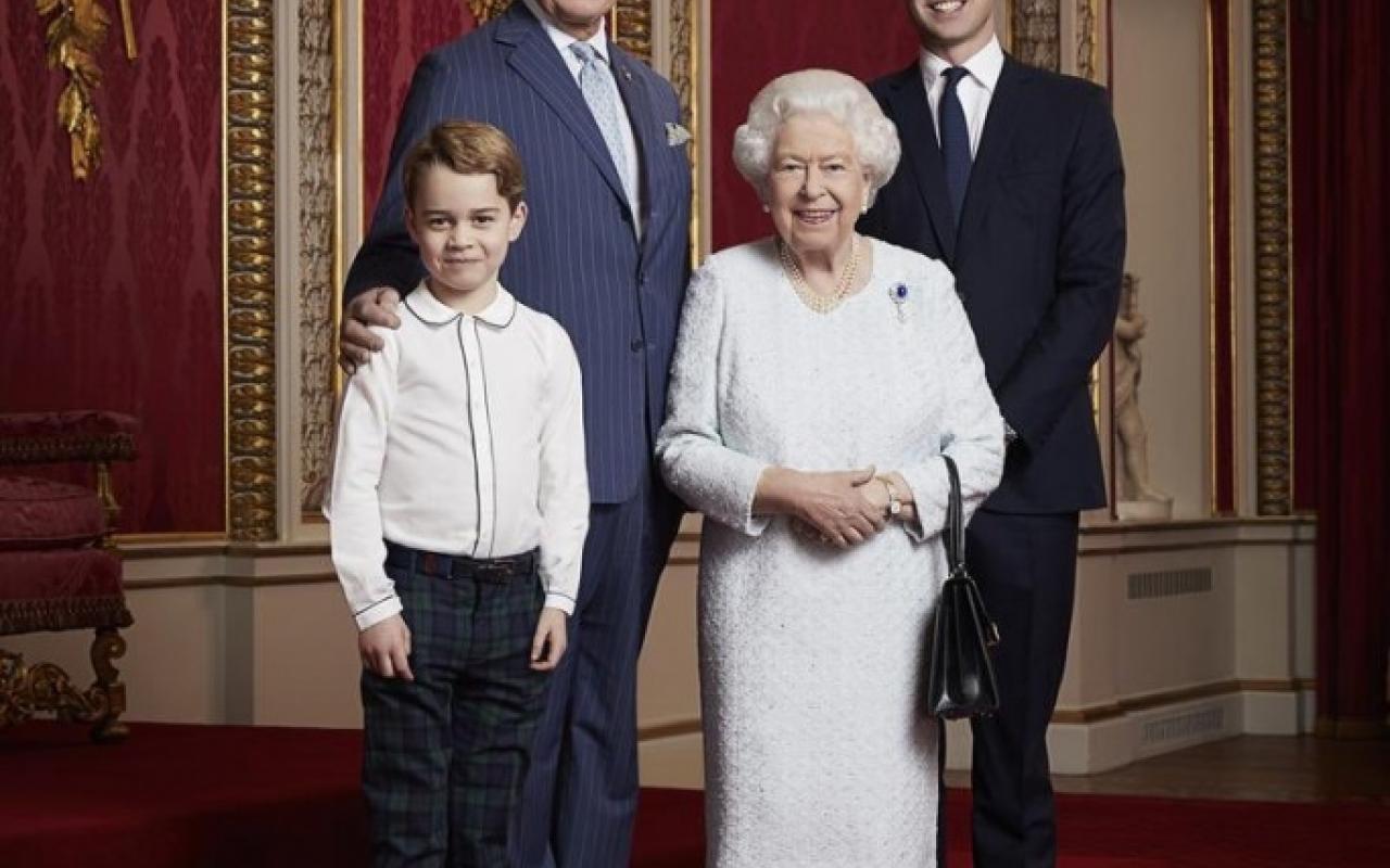 βασιλικη οικογενεια.jpg