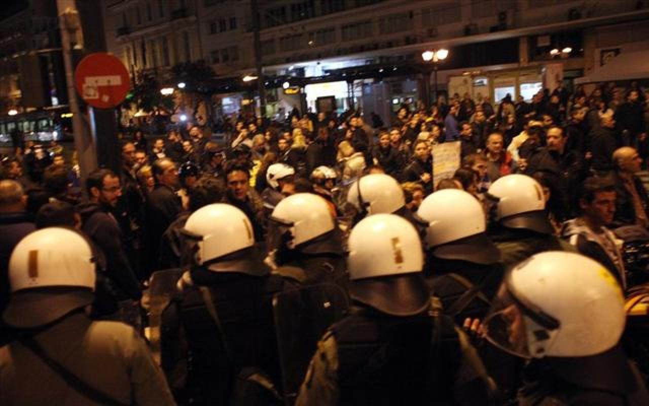 Στον εισαγγελέα οι 14 συλληφθέντες για τα χθεσινά επεισόδια στην Αθήνα