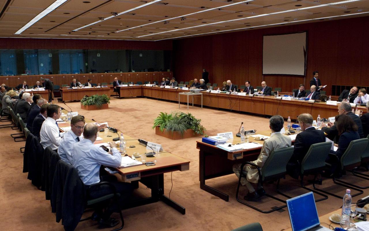 Συνεχίστε τις μεταρρυθμίσεις, λέει το Eurogroup στην Ελλάδα