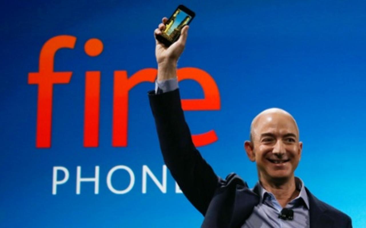 Η Amazon παρουσίασε το πρώτο &quot;έξυπνο&quot; κινητό της τηλέφωνο