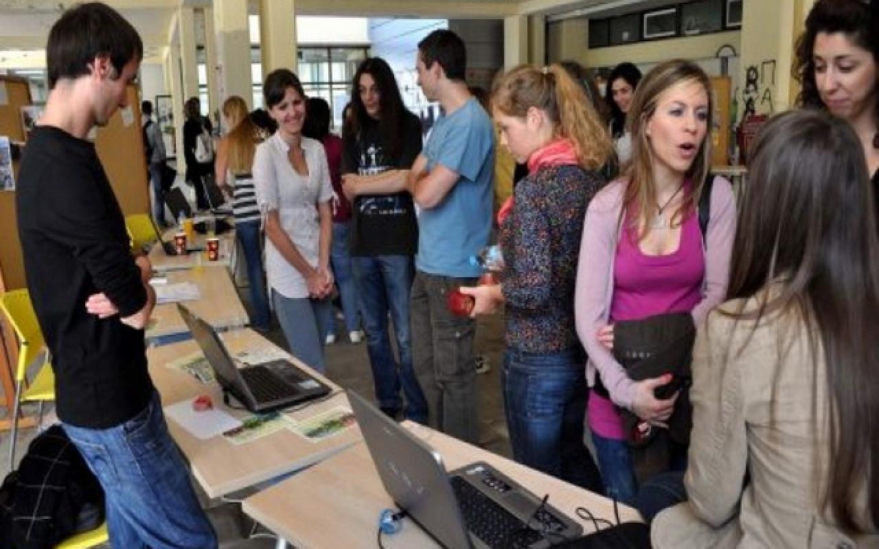 Φοιτητικό επίδομα 1000 ευρω - ποιοι το δικαιούνται