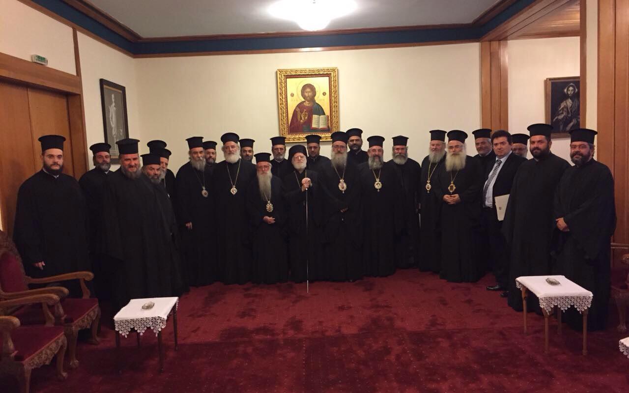  Ιερά Επαρχιακή Σύνοδος Εκκλησίας Κρήτης με εκπροσώπους των Ιερών Συνδέσμων Κληρικών όλης της Κρήτης.jpg