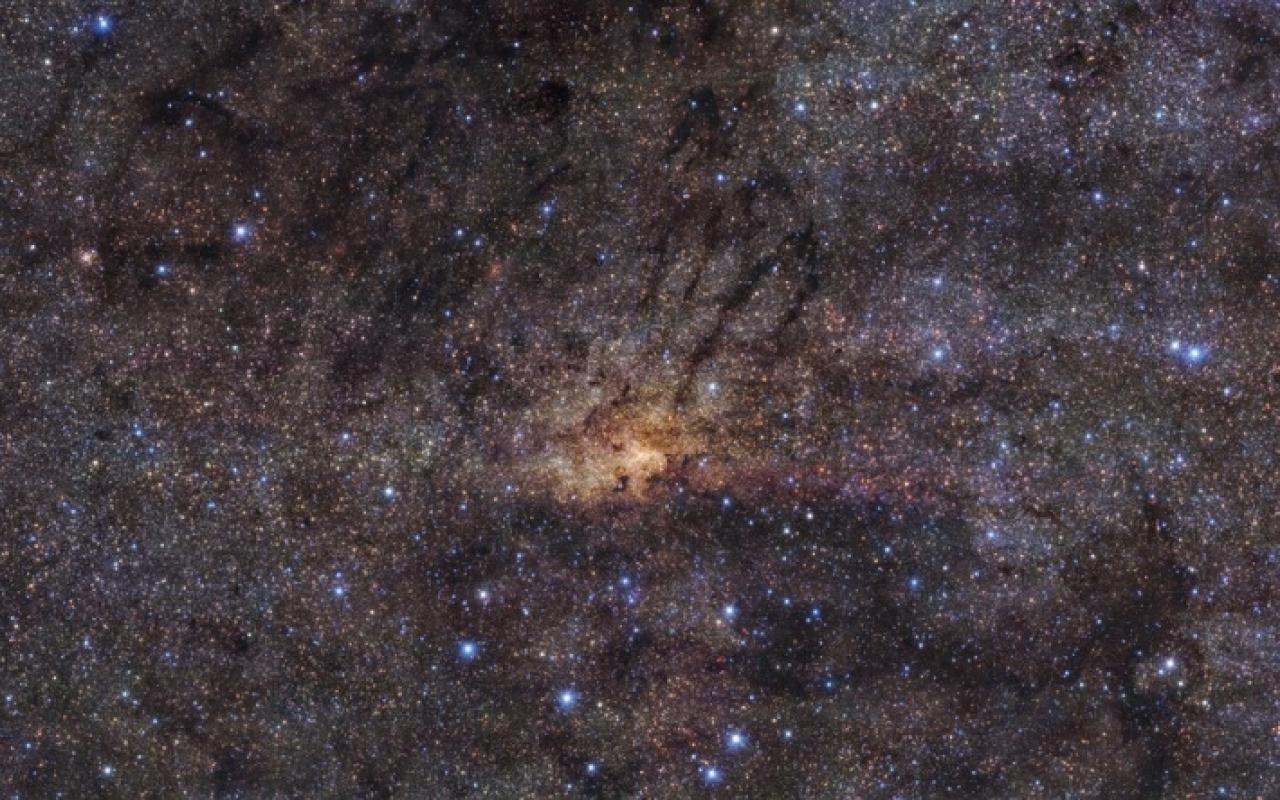 galaxiasmaskentrikiperiohipigieso-nogueras-laraetal.jpg