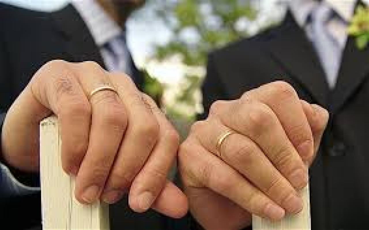 Αντιπαράθεση στην Ιταλία για τους γάμους ομοφυλόφιλων