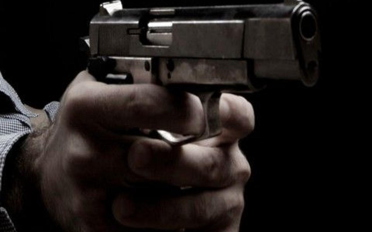 Σύζυγος πυροβόλησε τη σύζυγό του στο κεφάλι - Πανικός στο Γάζι