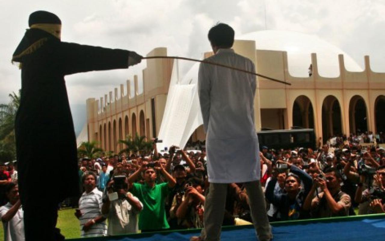 indonesia_caning_jak104-1_preview-e1398157312275.jpg