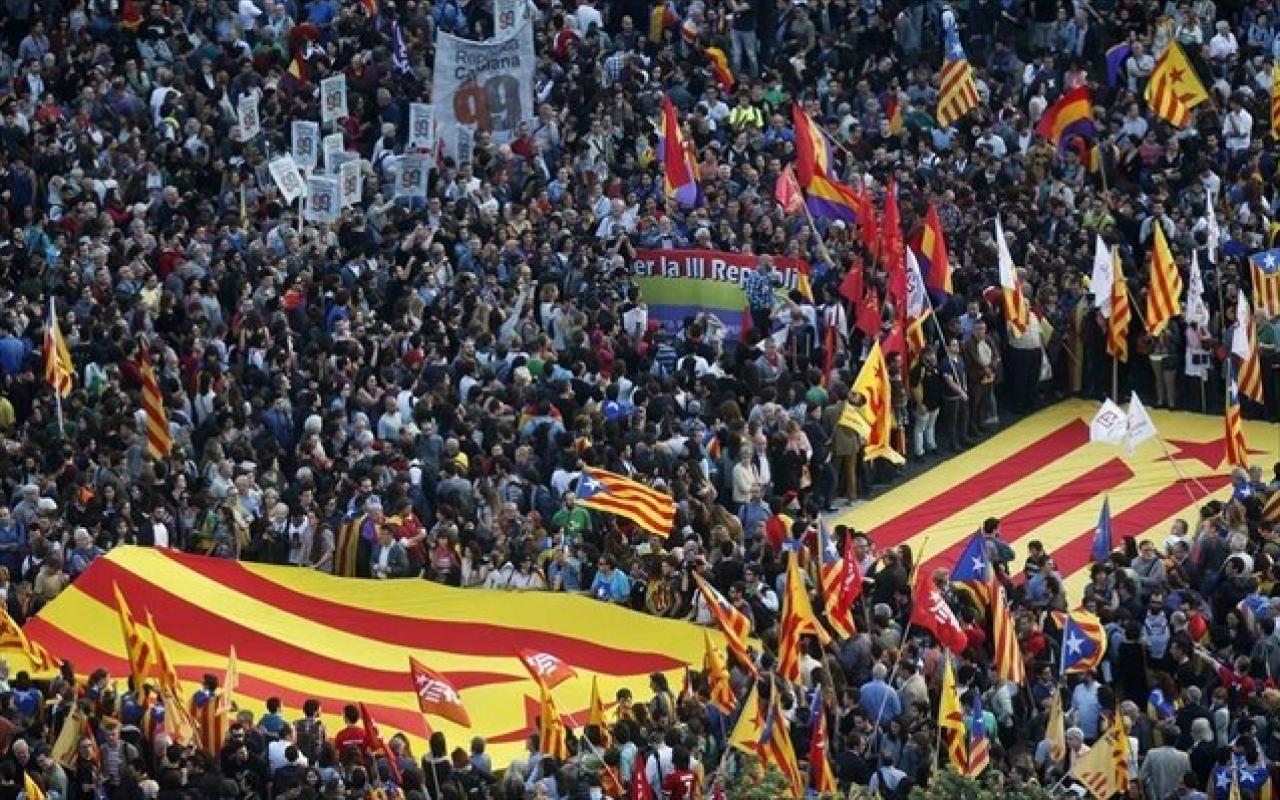 Οι Ισπανοί θέλουν δημοψήφισμα για τη μοναρχία