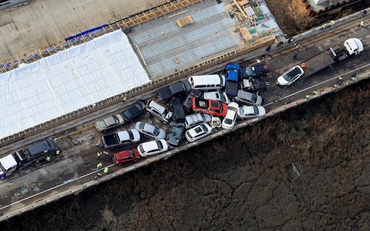 Απίστευτες εικόνες από την καραμπόλα 69 αυτοκινήτων στη Βιρτζίνια
