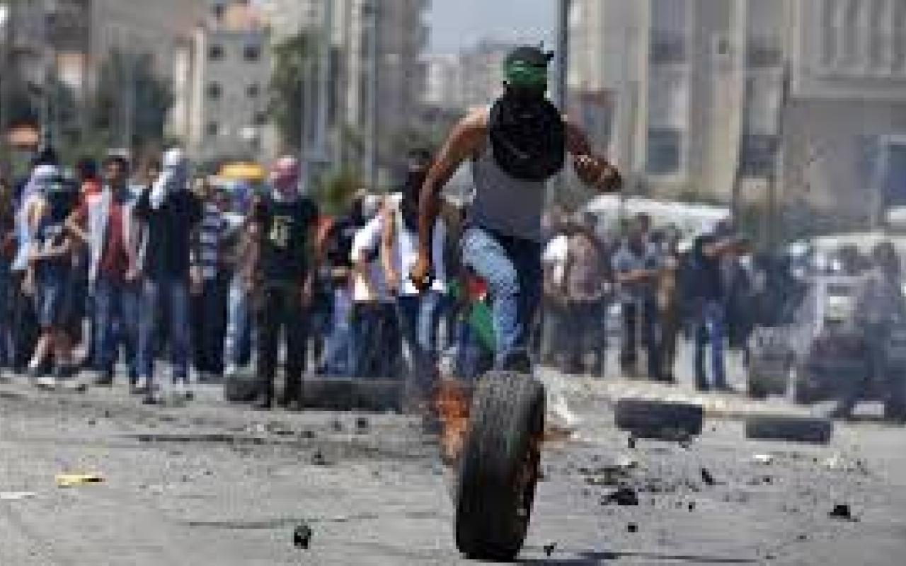 &#039;Ενας Ιταλός φιλοπαλαιστίνιος ακτιβιστής τραυματίστηκε από σφαίρες του ισραηλινού στρατού στη Δυτική Όχθη