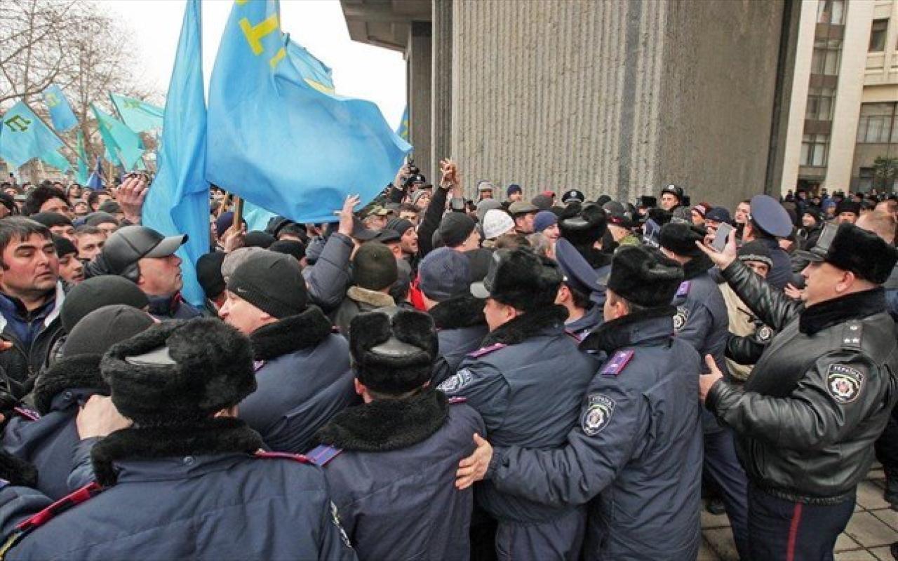 Αυτονομείται η Κριμαία, ετοιμάζεται για επέμβαση η Ρωσία