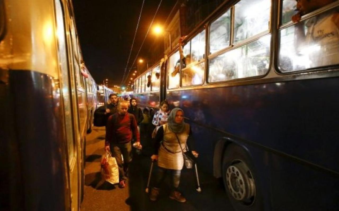 λεωφορεία πρόσφυγες