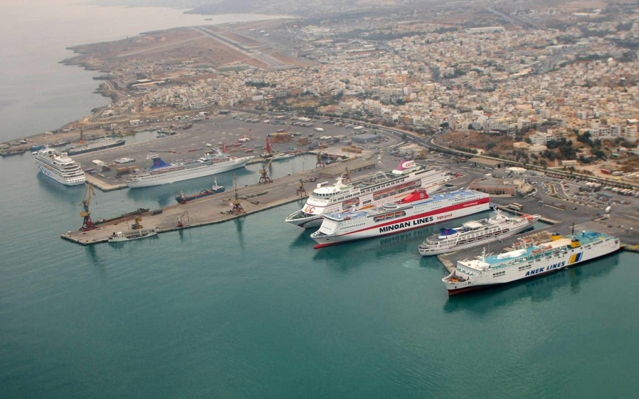 Αγνοείται επιβάτης πλοίου που έφυγε από Ηράκλειο για Πειραιά