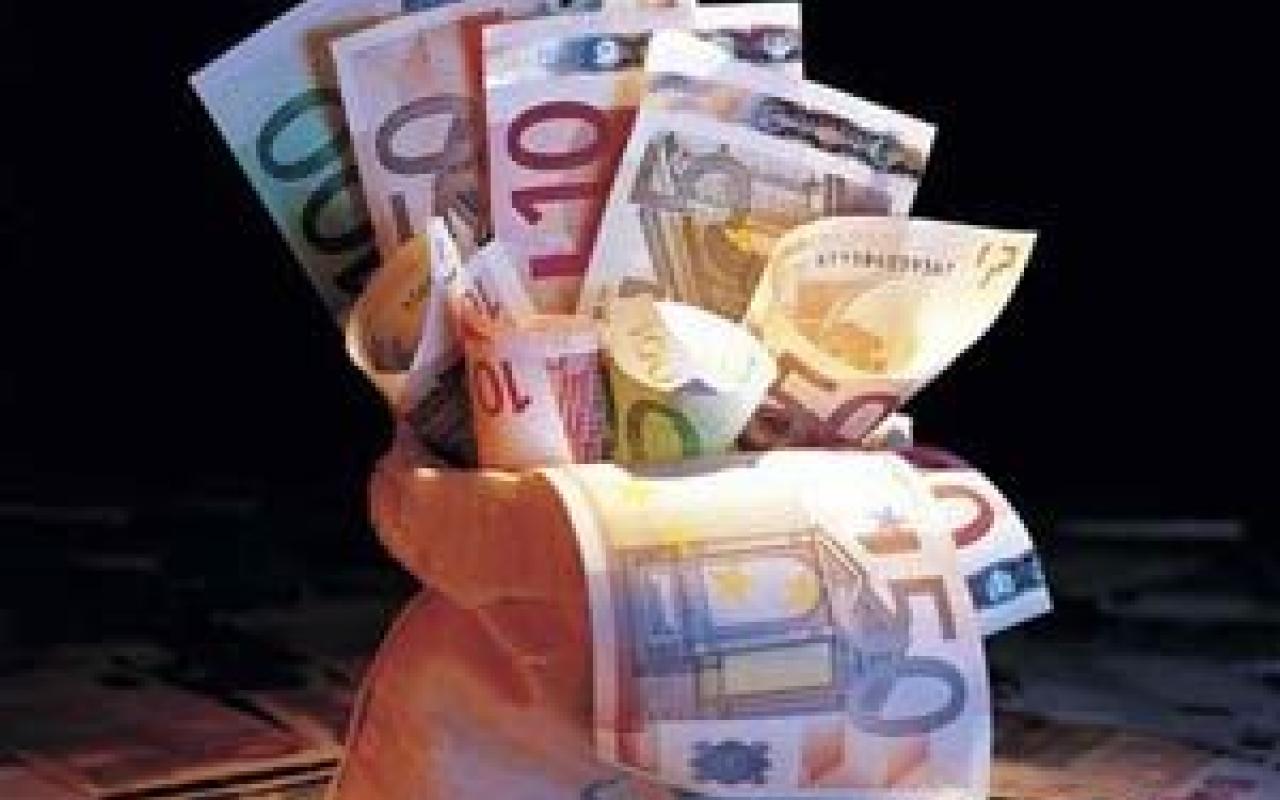 money-euro-greece.jpg