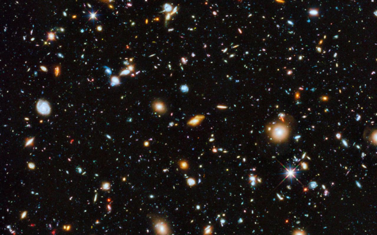 Η πιο πολύχρωμη και ολοκληρωμένη εικόνα του σύμπαντος από το τηλεσκόπιο &quot;Χαμπλ&quot; 