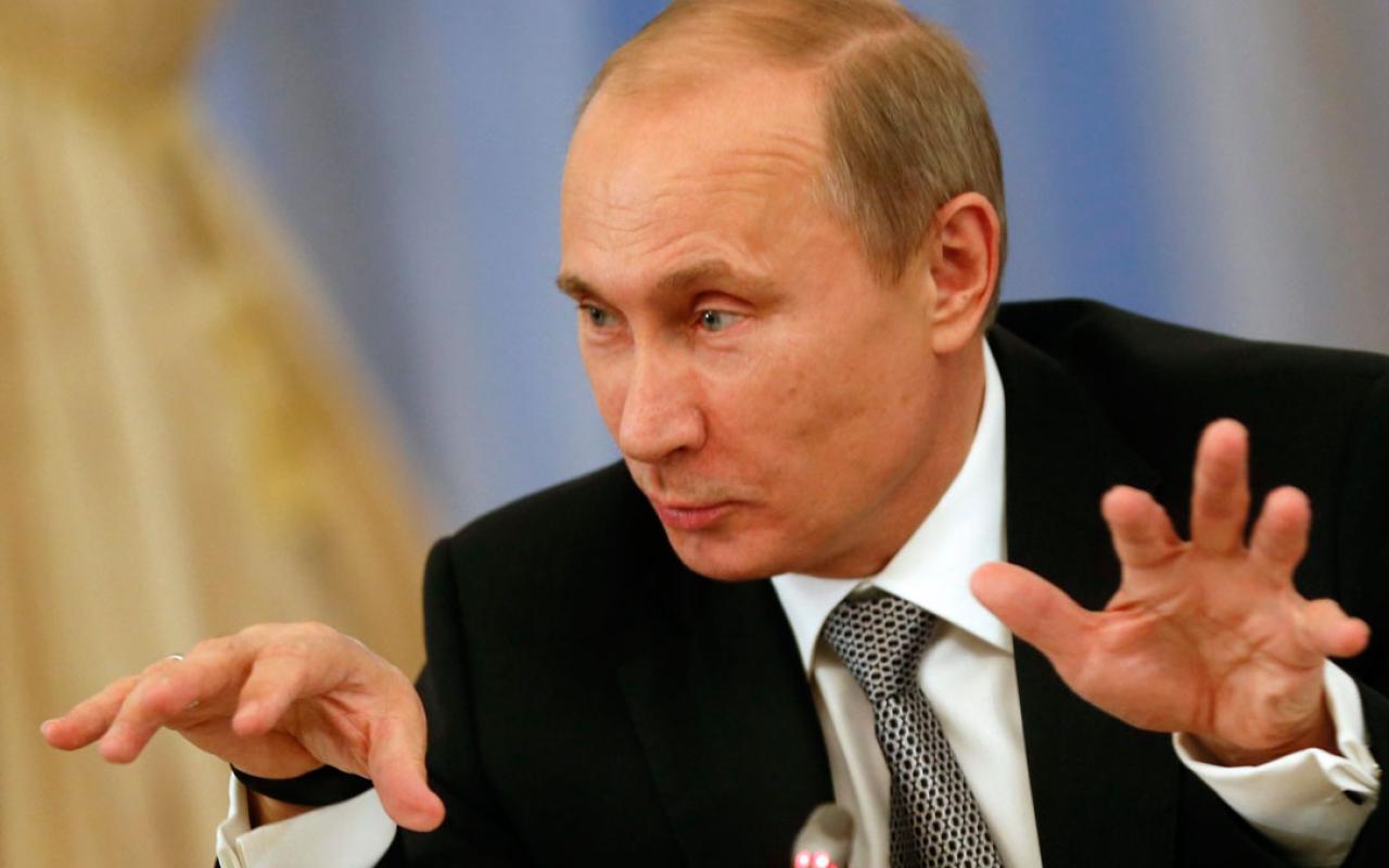 Ο Πούτιν πιέζει τους πλούσιους Ρώσους να επαναπατρίσουν κεφάλαια