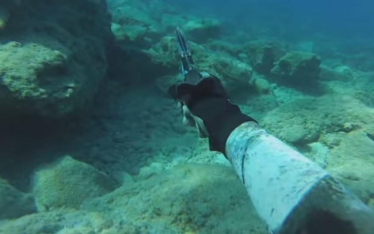 Ψαροντούφεκο που κόβει την ανάσα στην Κρήτη (εντυπωσιακό βίντεο)