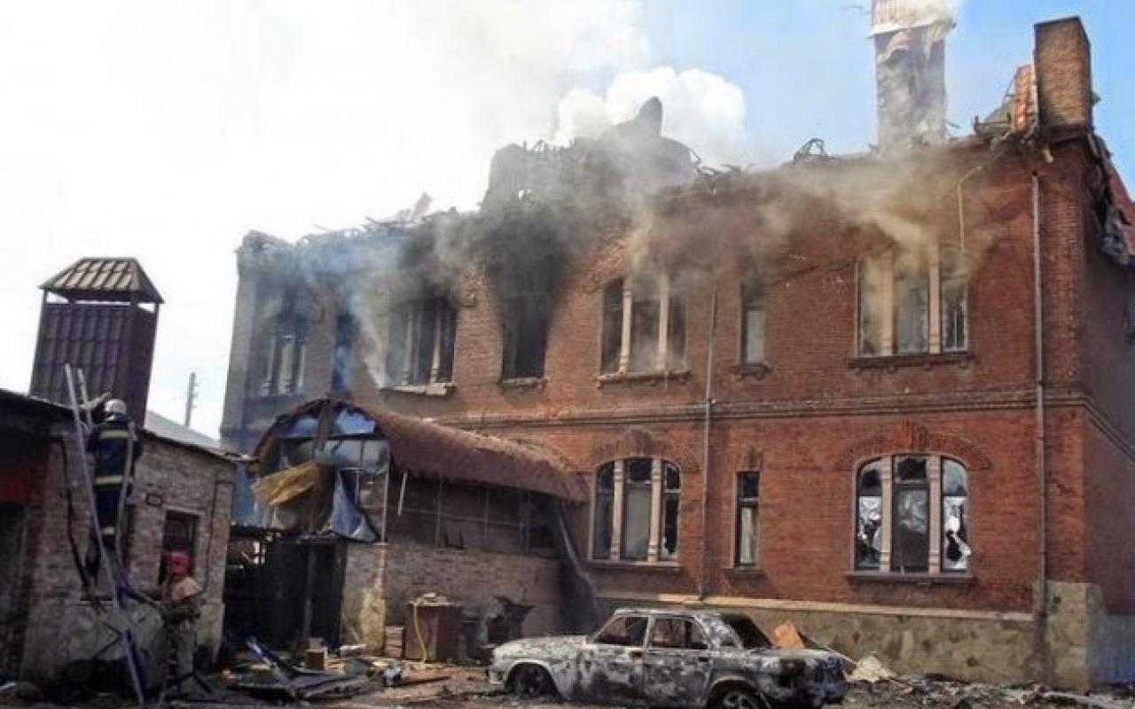Τρεις άμαχοι νεκροί από τους βομβαρδισμούς στο Ντονέτσκ