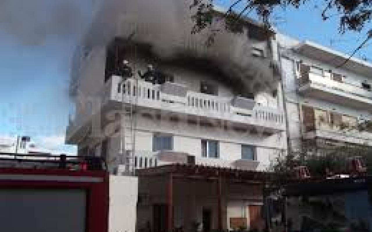 Πυροσβέστες έσωσαν 14χρονη από φλεγόμενο σπίτι στα Χανιά