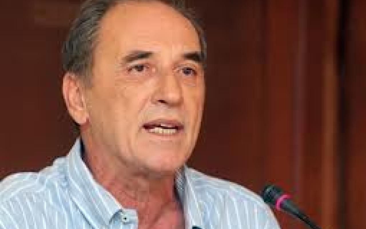 Πρέπει να θεωρείται de facto δεδομένη η αναδιάρθρωση του χρέους, δηλώνει ο Γ. Σταθάκης
