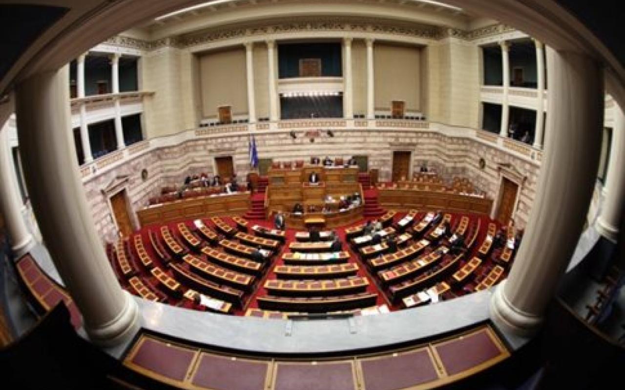 Στο Βουλή την Παρασκευή το σχέδιο του προϋπολογισμού 2015