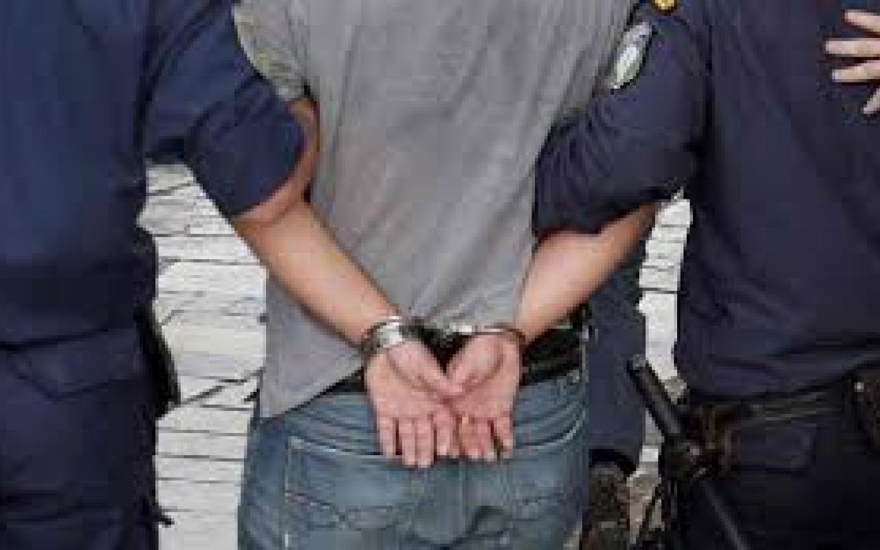 Συνελήφθη 35χρονος &quot;τσαντάκιας&quot; στο Ηράκλειο 