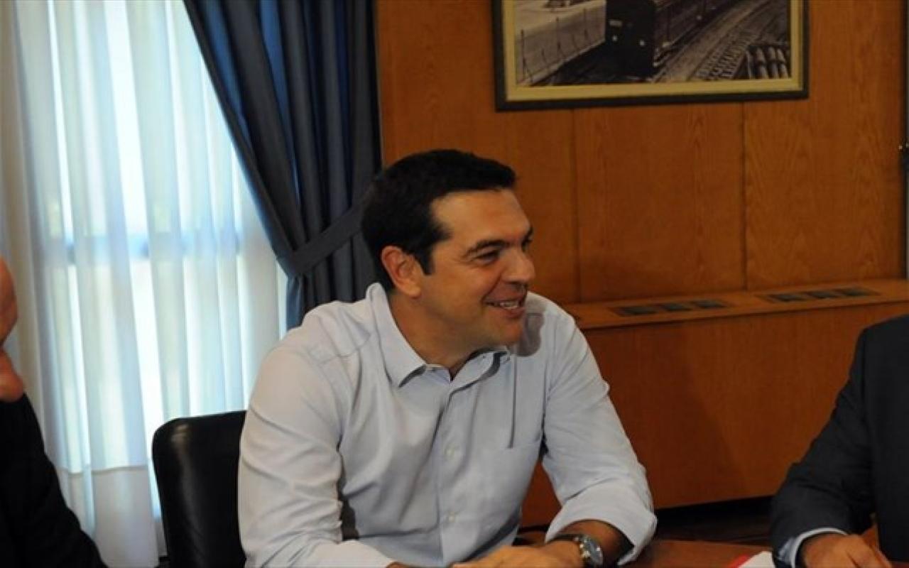 tsipras-yp-metaforon.jpg