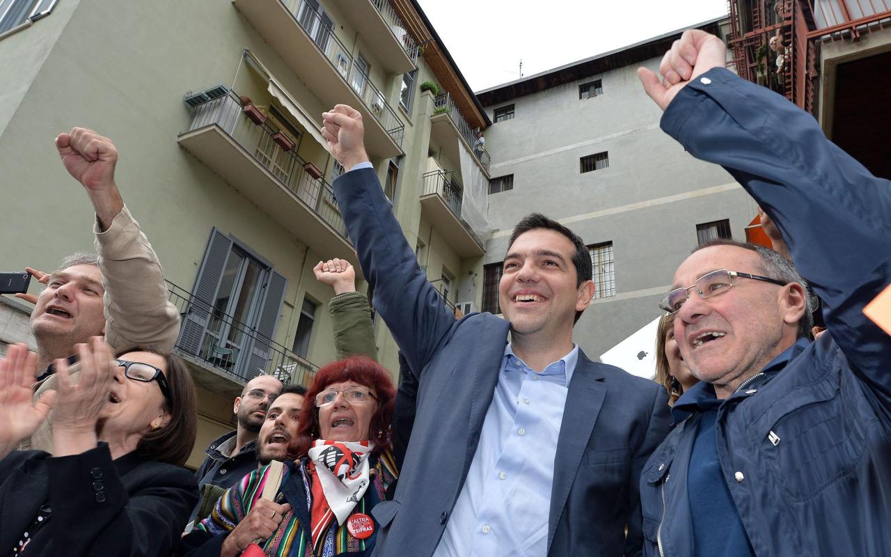 Ισπανικός Τύπος: Ο Έλληνας πρωθυπουργός τολμά και πετάει το γάντι στην Ευρώπη