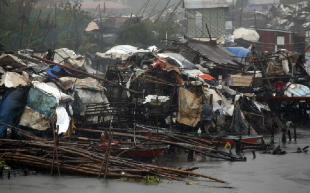 Φιλιππίνες: 12 νεκροί από το πέρασμα του τυφώνα
