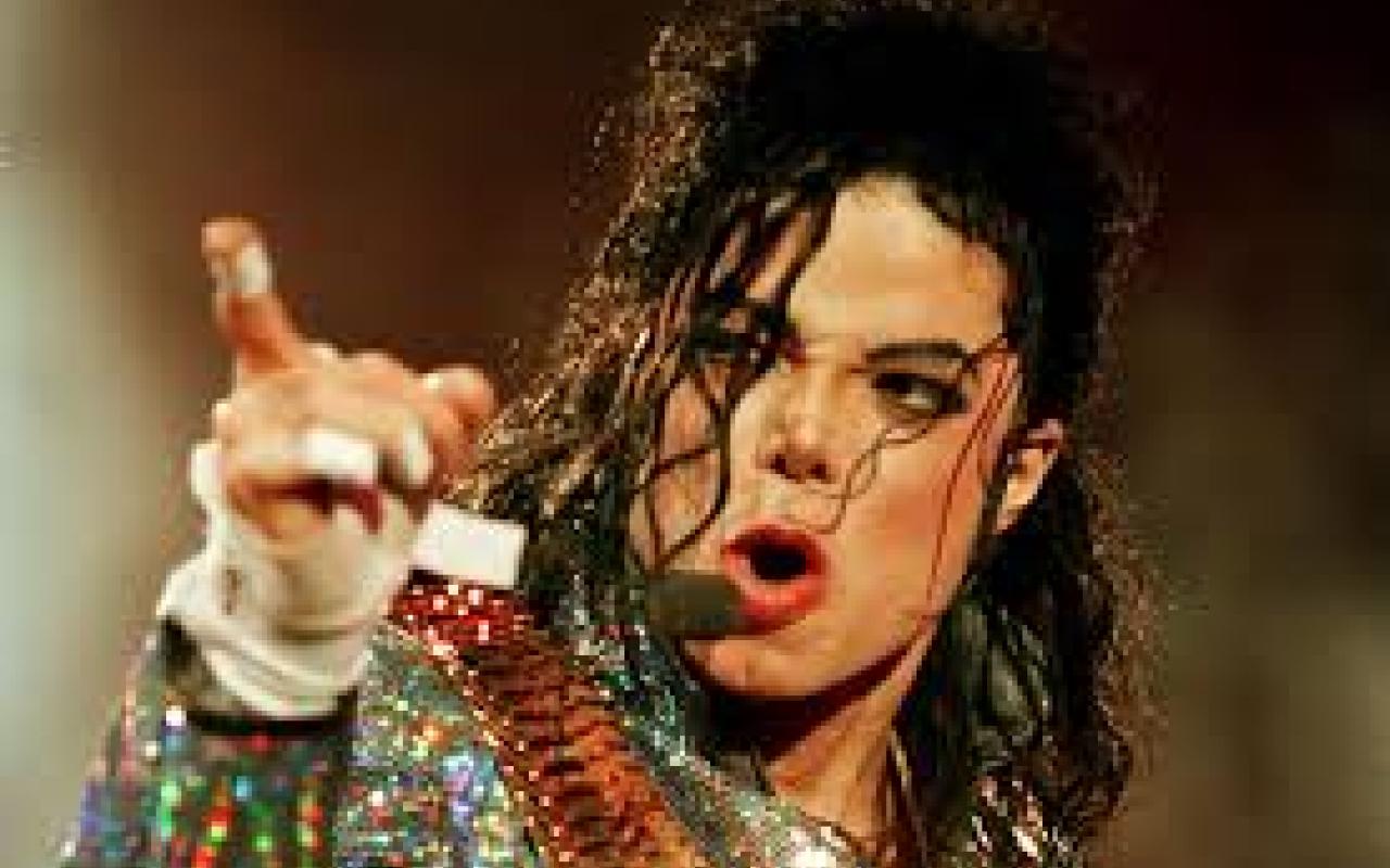 500 εκατ. δολάρια ζητούν οι αρχές από την οικογένεια του Michael Jackson για φοροδιαφυγή