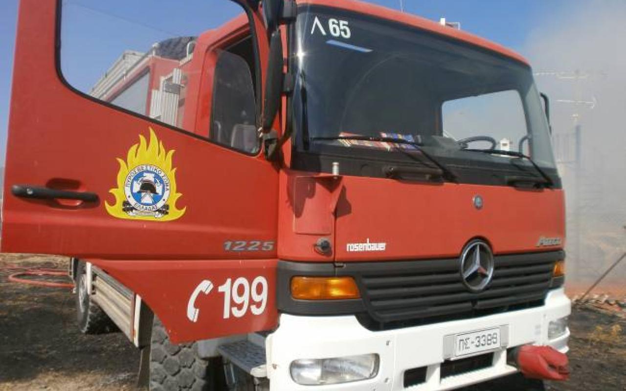 Τρέχουν και δε φτάνουν οι πυροσβέστες στον Προφήτη Ηλία - Πυρκαγιά απείλησε σπίτια στου Κοκκίνη το Χάνι