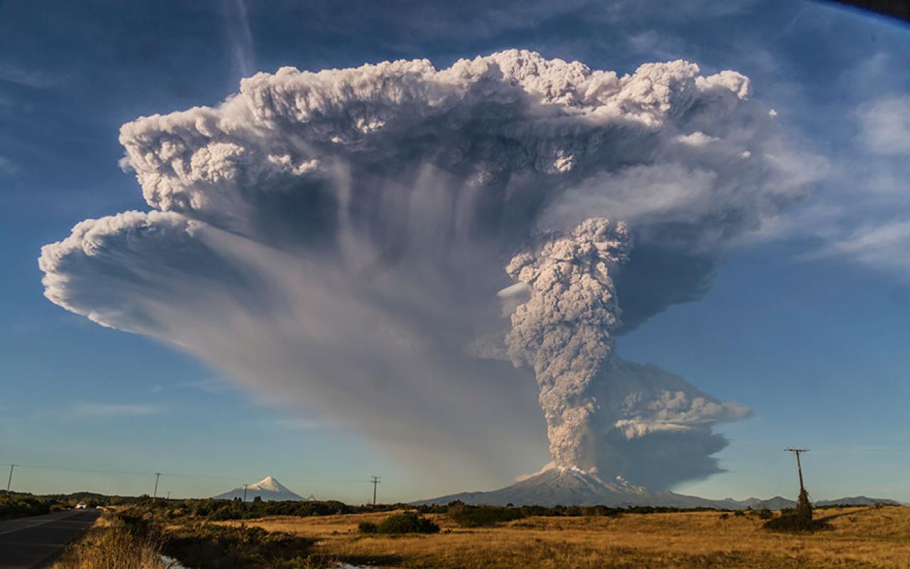 volcano-eruption-calbuco-chile-8_880.jpg