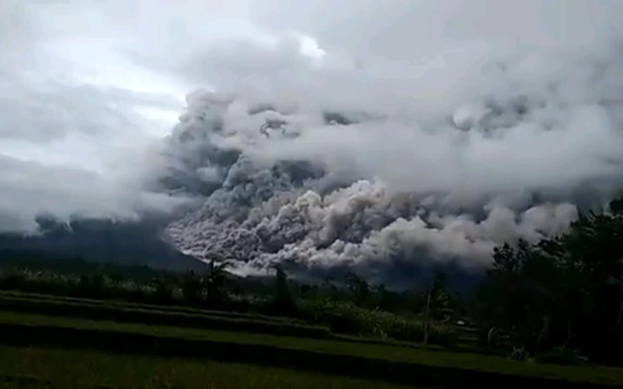 ινδονησια ηφαιστειο