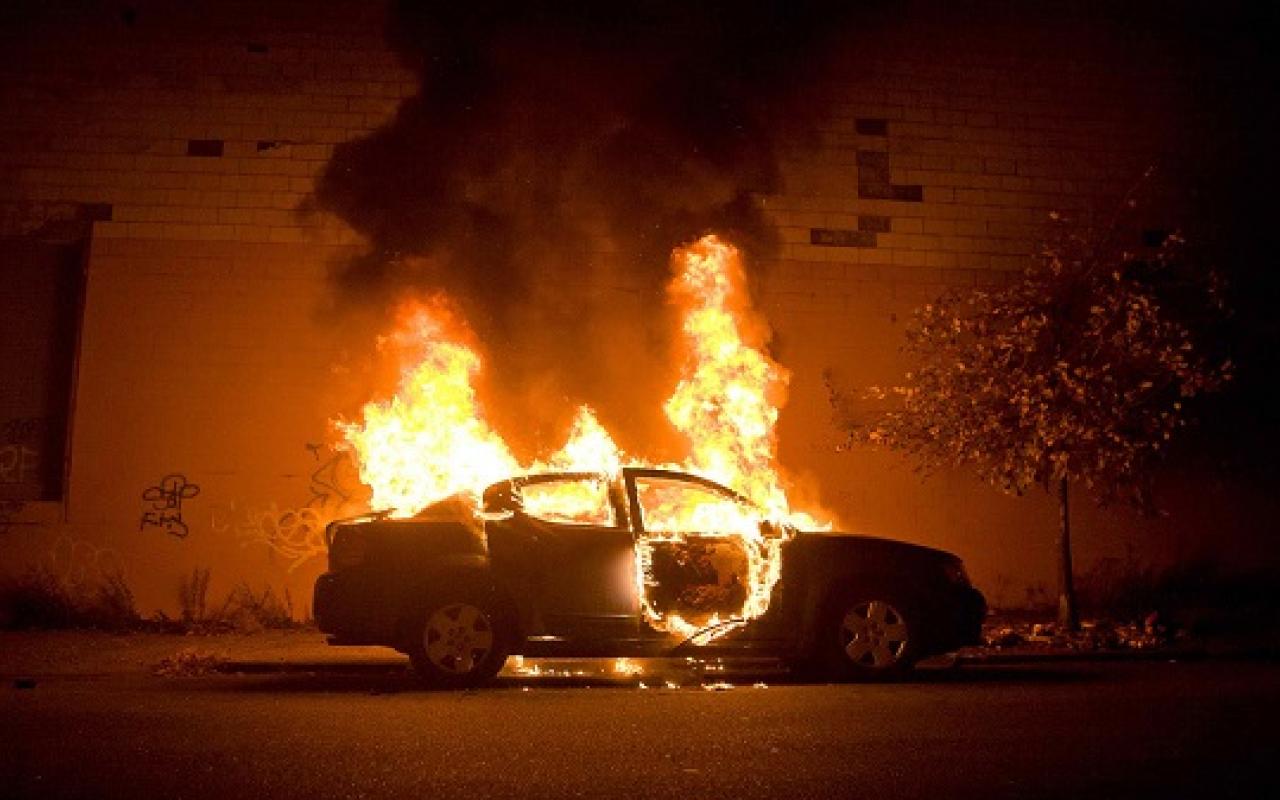 Ηράκλειο: Έκαψε το αυτοκίνητο του πρώην της για να τον εκδικηθεί!