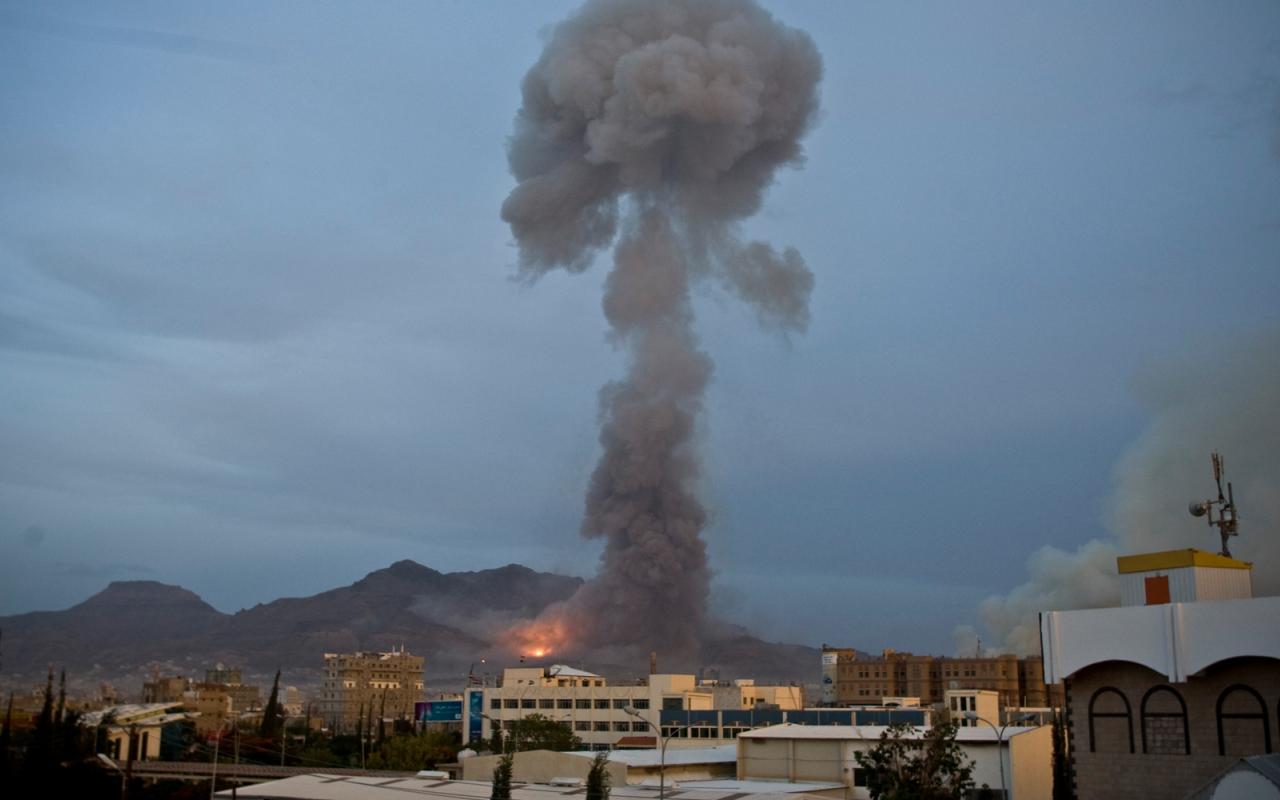 yemen-bombardismoi-sanaa.jpg