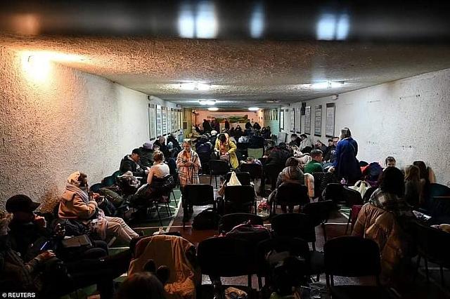 Πρόσφυγες, φυγή, πόλεμος, μετανάστες