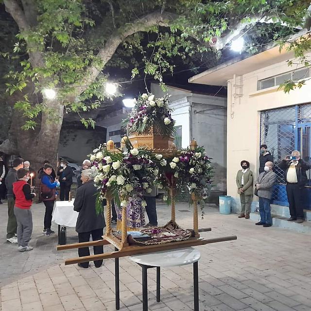 Επιτάφιοι