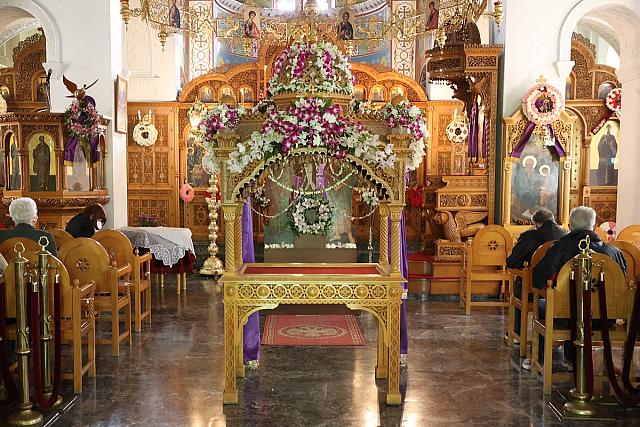 Επιτάφιος Ιερού Ναού της του Θεού Σοφίας Νέων Κλαζομενών